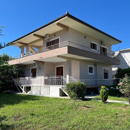 Villa Fjorentin Berat Luaran gambar