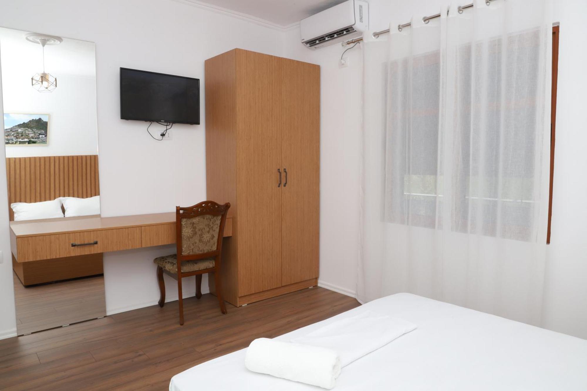 Villa Fjorentin Berat Luaran gambar