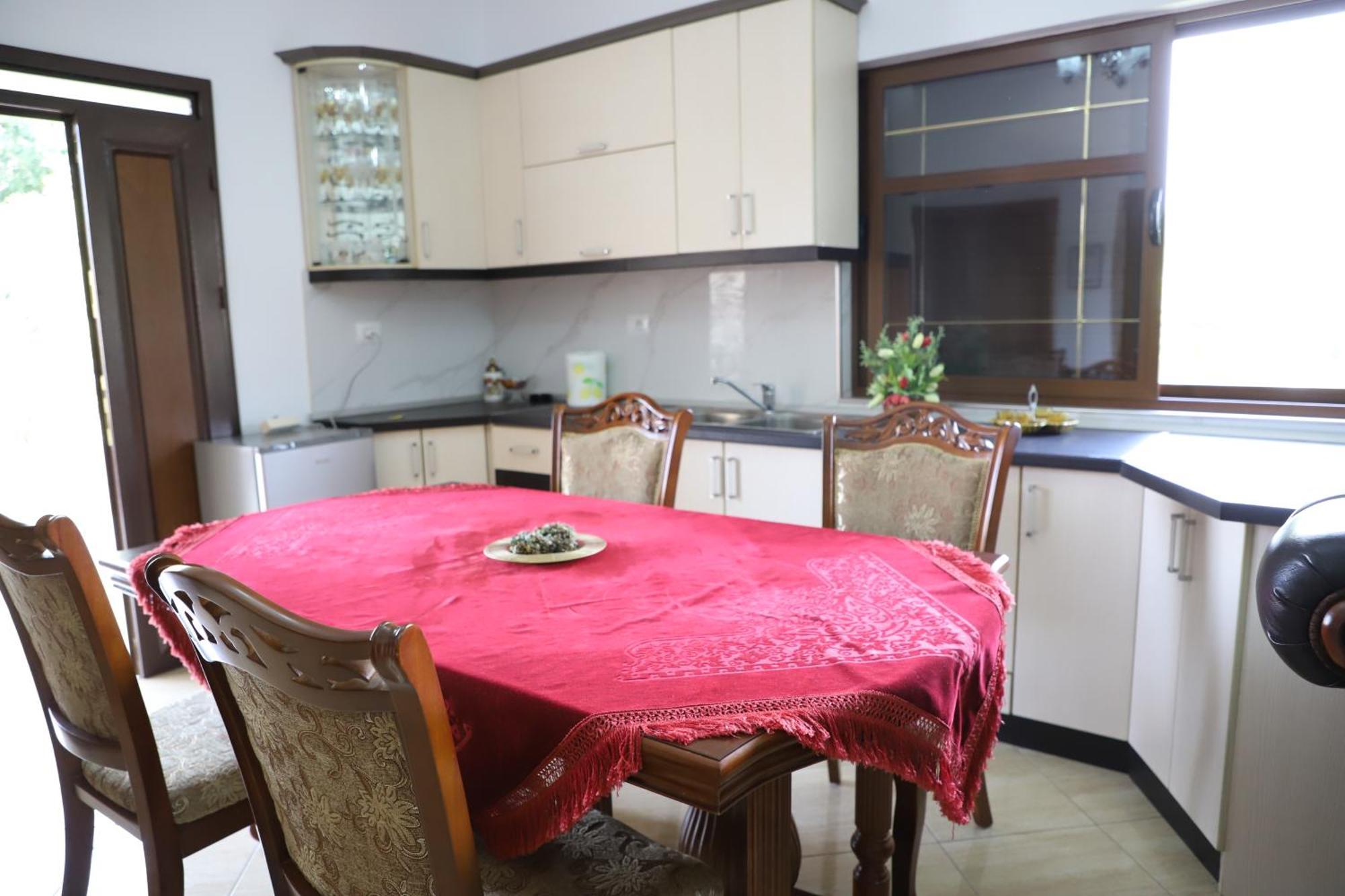 Villa Fjorentin Berat Luaran gambar