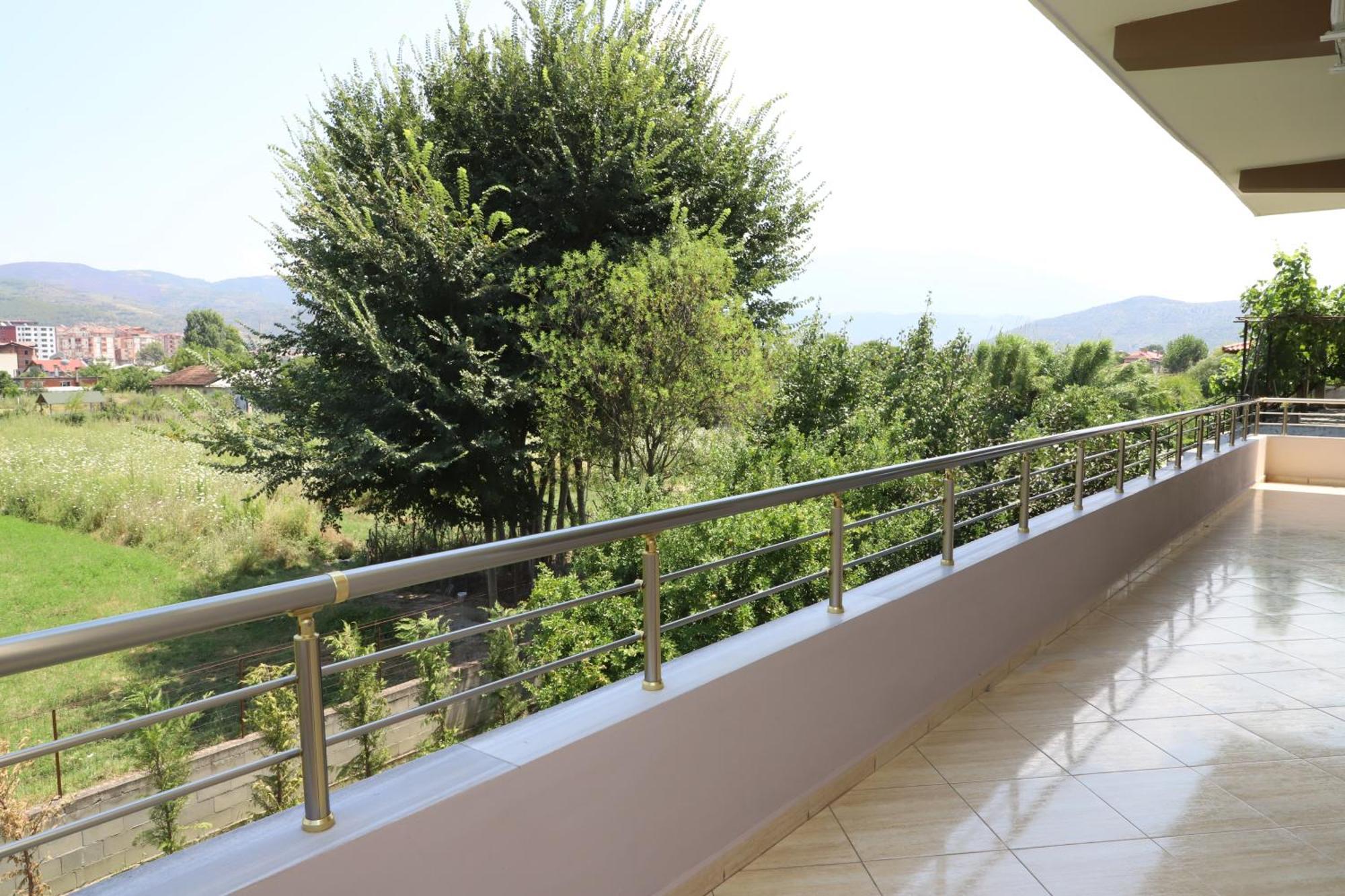 Villa Fjorentin Berat Luaran gambar